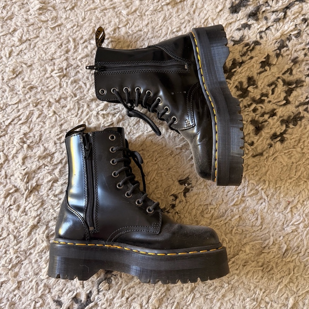 Dr Martens Jadon Platform Boots